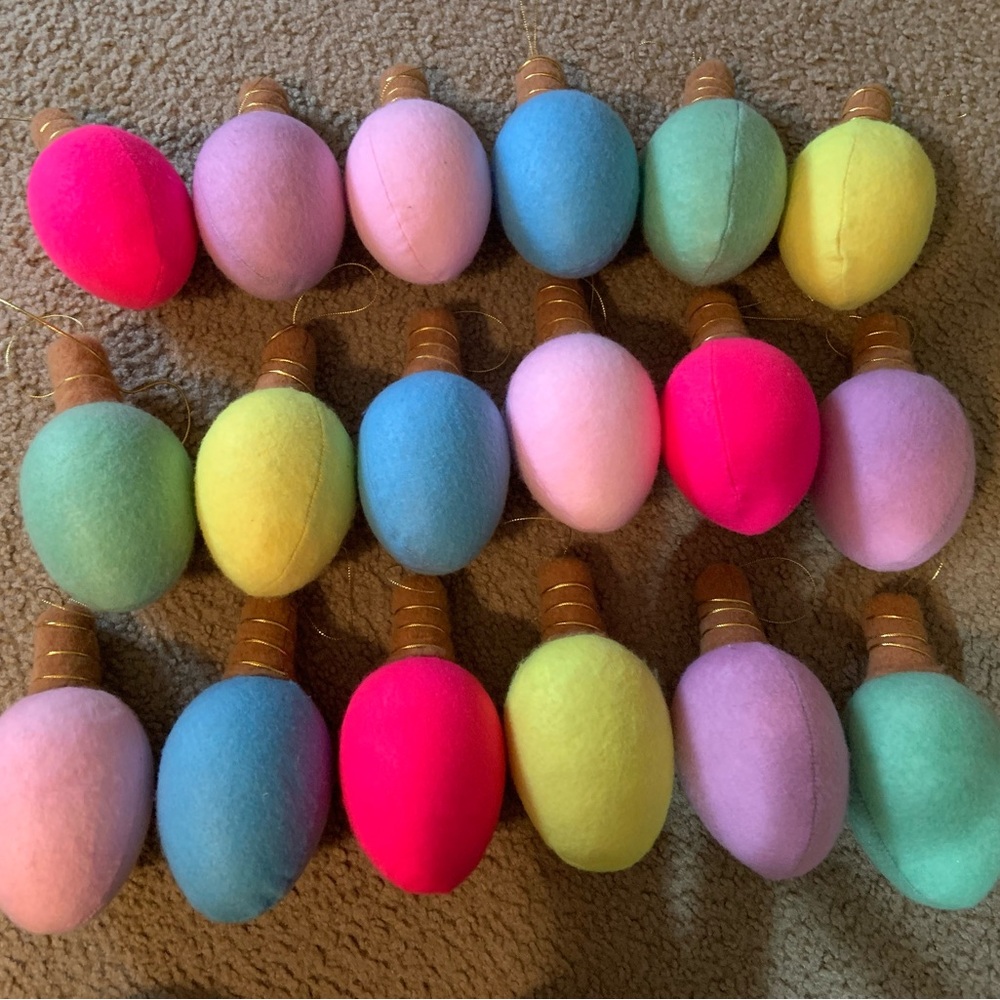 LAST CHANCE! Set of 18. Large Plush Christmas Light Ornaments. Hobby Lobby New.
